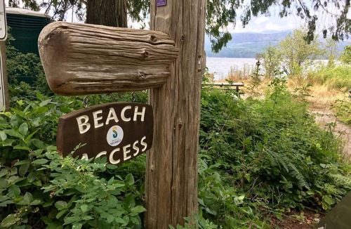 Sandy Hook Bed & Breakfast | Davis Brook Retreat