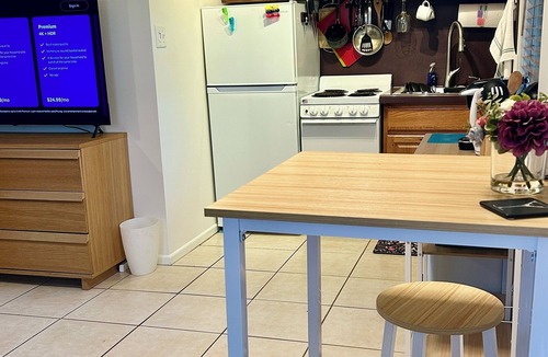 Desoto Acres Apartment | Daydream - Sarasota's slice of heaven, centrally located yet quiet