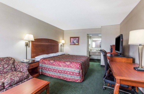 Camp Springs Hotel | Days Inn by Wyndham Camp Springs/Andrews AFB DC Area