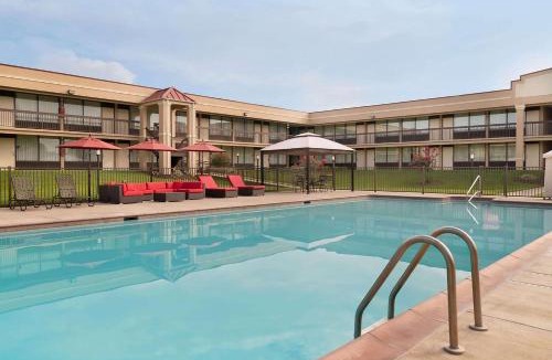 Cedar Mountain Hotel | Days Inn by Wyndham Culpeper