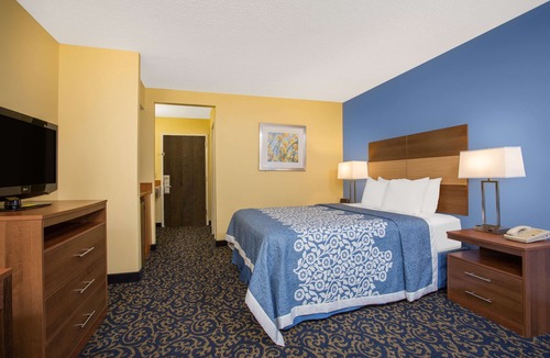 Morrisville Hotel | Days Inn by Wyndham Raleigh-Airport-Research Triangle Park