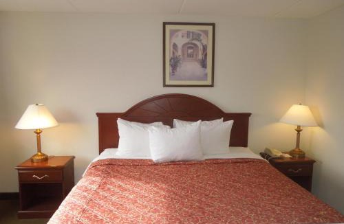 Laurel Hotel | Days Inn & Suites by Wyndham Laurel Near Fort Meade
