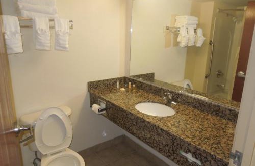 Laurel Hotel | Days Inn & Suites by Wyndham Laurel Near Fort Meade