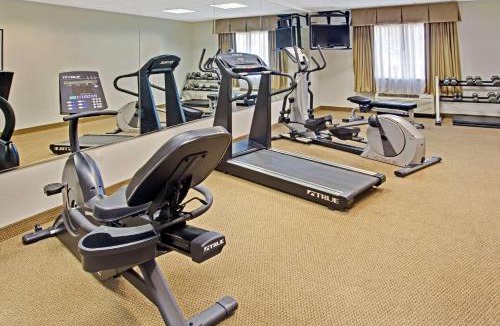 Laurel Hotel | Days Inn & Suites by Wyndham Laurel Near Fort Meade
