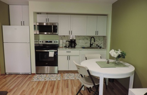 Picnic Point-North Lynnwood House | Delightful 2-bedroom house in Lynnwood perfect for your getaway