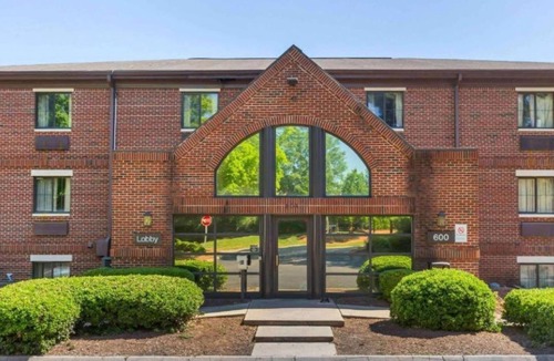 Cary Apartment | Deluxe Studio at Extended Stay Cary 1
