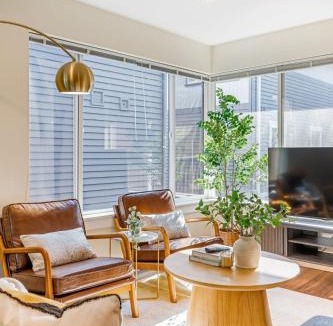 East Queen Anne House | Designated Parking AC Walks to Space Needle DT