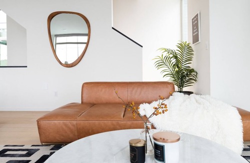 Judkins Park House | Designer Urban Retreat w/Rooftop Deck & Fireplace