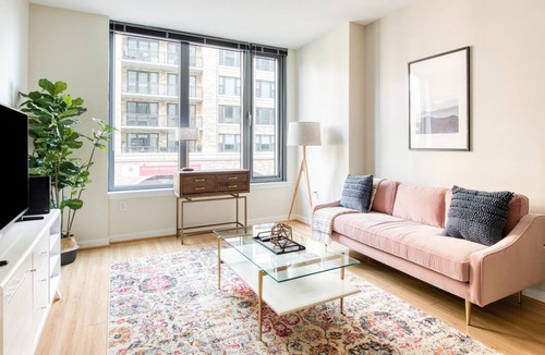 Bethesda Apartment | Desirable 1BR in Bethesda w/ Amenities + Pets OK