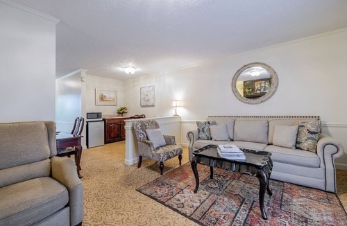 Dillard Hotel | Dillard House