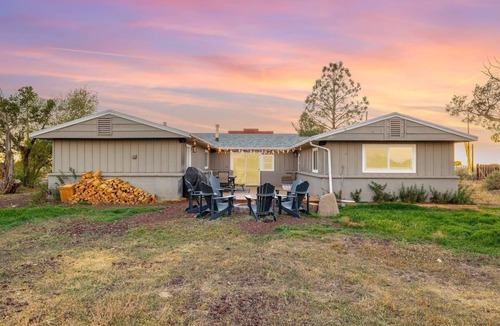 Valle House | *DISCOUNT* Wild West Retreat | 25 Min to Canyon