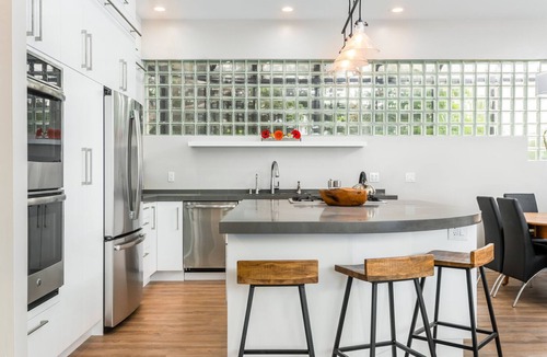 Padaro Lane House | Discover luxury and ocean views at the 3BR Padaro Beach Contemporary in Carpinteria.