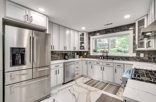 Montgomery Village House | DMV 6BR Lakeside Luxury Retreat w/Firepit, Gameroom, Pool-table