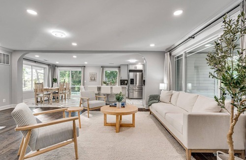 Montgomery Village House | DMV 6BR Lakeside Luxury Retreat w/Firepit, Gameroom, Pool-table