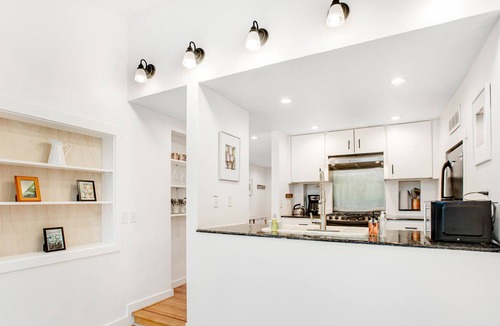 Crown Hill House | Dog-friendly single-level home with back garden, & deck - near Golden Gardens