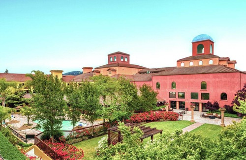 Rohnert Park Hotel | DoubleTree by Hilton Sonoma - Wine Country