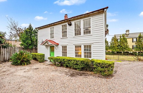 Downtown Cottage | Downtown Beaufort! - Walk to shops and dining - Private cottage - Free parking included