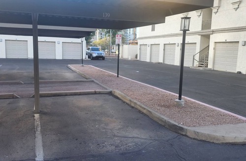 Evans Churchill Apartment | Downtown Cactus Diamond