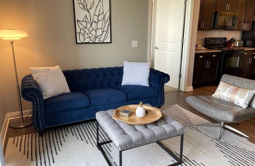 Downtown Columbus Apartment | Downtown Columbus 2BR | Skyline View + Garage