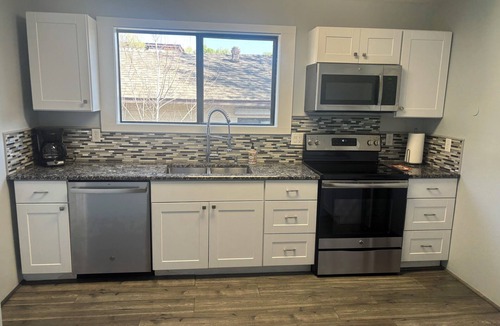 Prescott House | Downtown Historic Charm with Modern Comfort