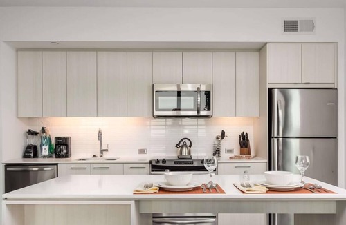 Reston Apartment | Downtown Reston | Mins to Dulles Airport | VA