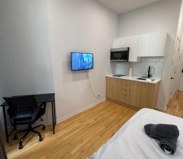 Sainte-Marie Apartment | Downtown Studio for 2 with Free private parking