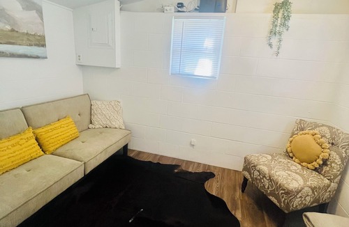 Ocoee Cottage | Dragonfly Cottage~Tiny Home Getaway 20-30 min from Major attractions!