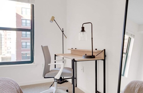 Logan Circle Apartment | Dreamy Logan Circle 2BR w/Gym, W/D & Pool, walk to bars by Blueground