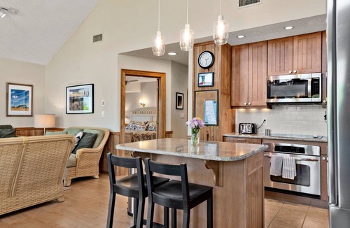 Sea Acres House | Duck Side of the Moon: Oceanside, Saltwater Pool