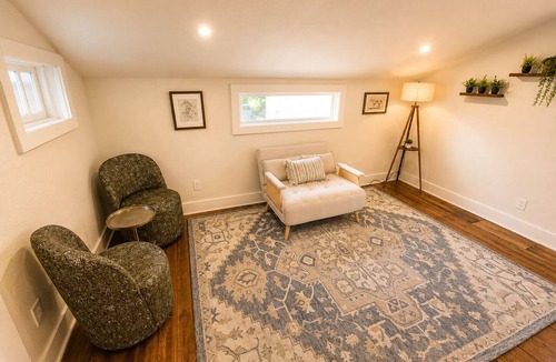Saratoga Springs Apartment | Easy Walk to Track & Broadway, Large Private Apt