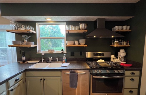 Pickerington House | Eat Here. Sleep Here. Love it Here!