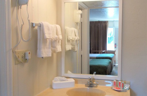 Conway Hotel | Econo Lodge Conway Central