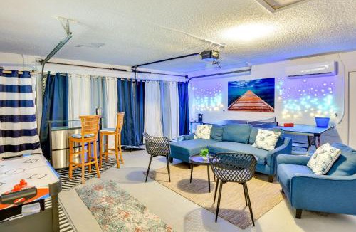 Edgewater House | Edgewater Vacation Home w/Game Room & Pool Access