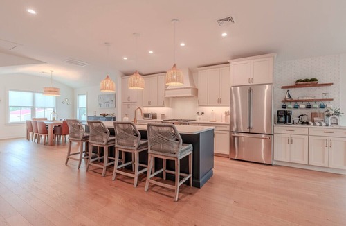 Cape May Villa | Eights On The Landing