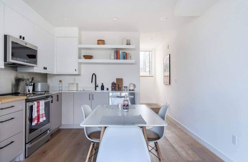 Columbia City Apartment | Elegant 1BR Retreat: Columbia City, Seattle