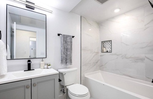 Brookland Bed & Breakfast | Elegant 2BR with Stunning City Views in DC