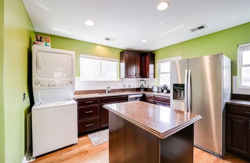 Seminary Hill Apartment | Elegant 4Bd, 3bth with Office,free parking and E.V Charger in peaceful neighbor