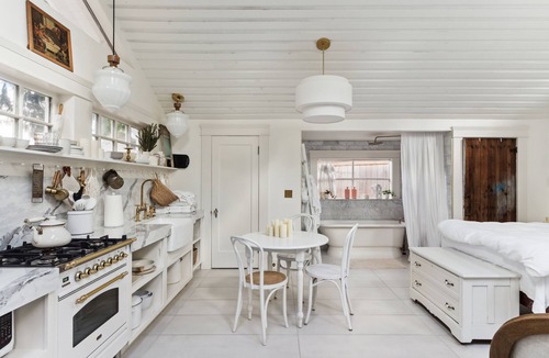 Highline Cottage | Elegant & Romantic Farmhouse - Sunlight!