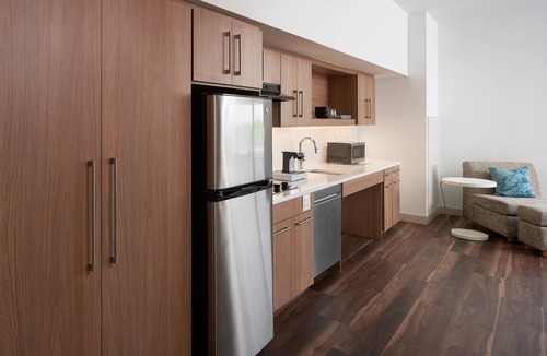 Williamsburg Hotel | Element by Marriott Orlando at SeaWorld