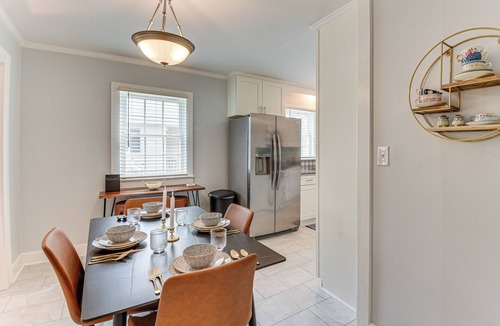 Elizabeth City Cottage | Elizabeth City Abode w/Fenced Yard, Near Downtown