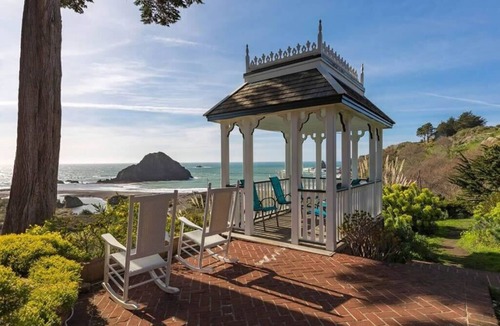 Elk Cottage | Elk Cove Inn & Spa Cottage Panoramic Ocean Views, Beach Access Sleeps 2