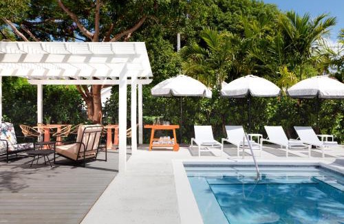 Downtown Hotel | Ella's Cottages - Key West Historic Inns