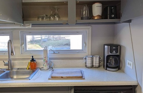 Adamstown House | Enjoy a Peaceful environment with neighboring mini pones a fire pit to sit under the stares. roll into the oversized parking lot and enjoy this lovely modern farm home.