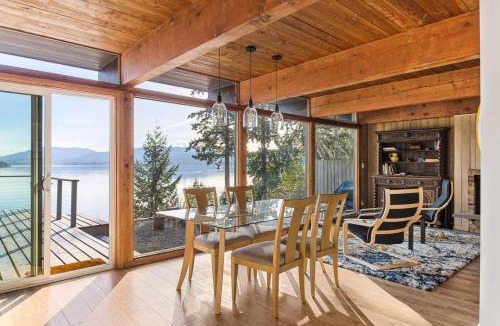 Northeast Bellevue House | Enjoy Paradise on Lake Sammamish