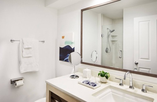 Key West Hotel | Enjoy the Tropics! Unit w/Garden View & Kitchenette, Outdoor Pool