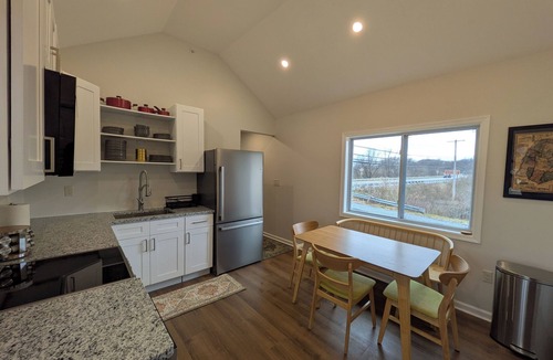 Urbana Other | Enjoyable and updated farmhouse in the heart of Frederick County