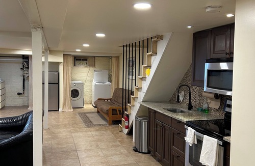 Mount Pleasant House | Entire basement apartment - 2067 Park Road, Nw Dc.
