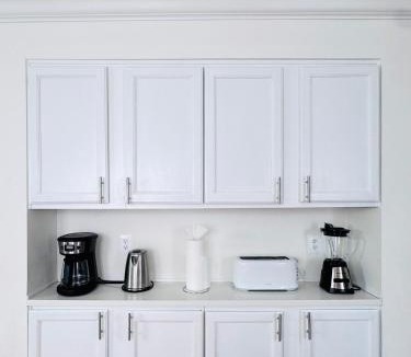 Rockville Apartment | Entire Family-friendly 4 BR Cozy Unit , Metro walk