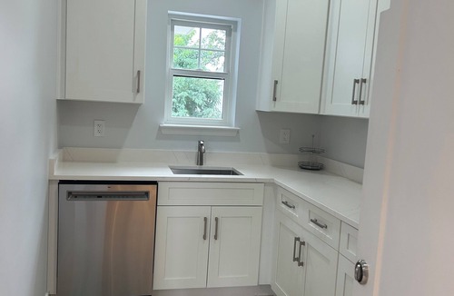 Dunn Loring Apartment | Entire Guest Suite w Elevator near Tysons Corner Falls Church Dunn Loring Metro