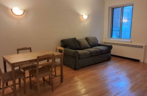 Cote-Des-Neiges—Notre-Dame-De-Grace Apartment | Entire rental unit - Montreal, Canada